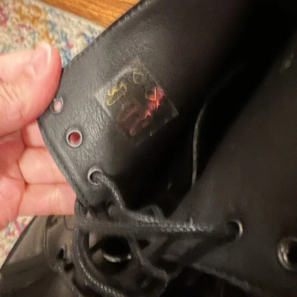 VEGAN Novacas Mooshoes Boots Size 38 (U.S. 7)
Black, worn once. - Picture 5 of 5